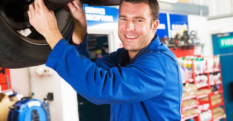 MOT Class 4 with Battery Check at Hookems Garage Hessle