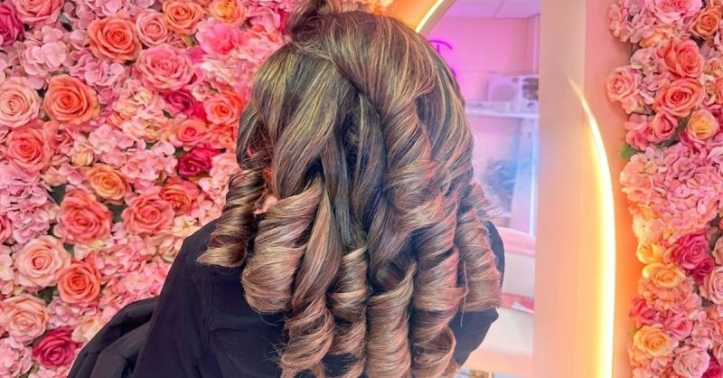 Curly/Bouncy Wash and Professional Blowdry at Dollhouse Birmingham