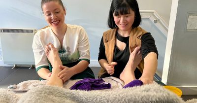 Relaxing Foot Reflexology Massage at Foot Massage Spa