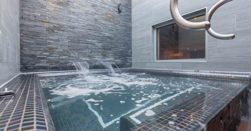 Luxury Twilight Spa Experience for 4 at Gomersal Park Hotel Non Accommodation