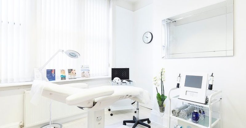 Dermal Filler Injection at Dermrefine Skin Clinic Mayfair