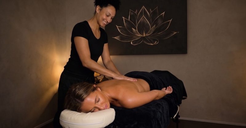 60-Minute Swedish Massage at Vanessa Charlotte Studios