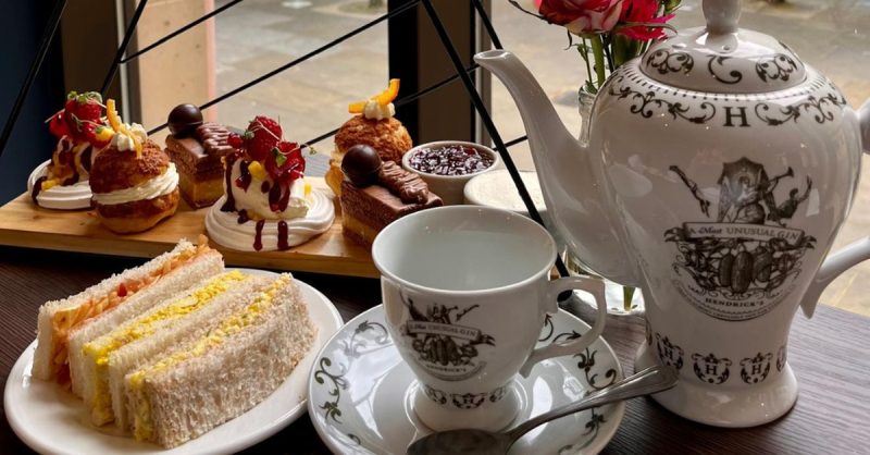 Afternoon Tea for 2 or 4 at Marriott Hotel - Liverpool