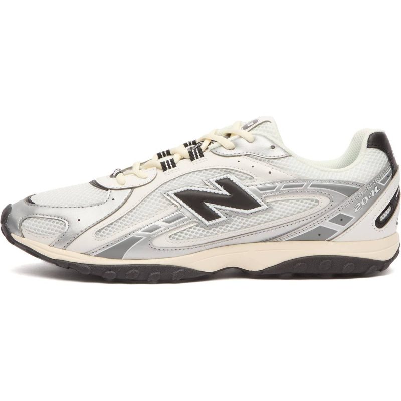 New Balance 204L Sneaker - Silver Metallic