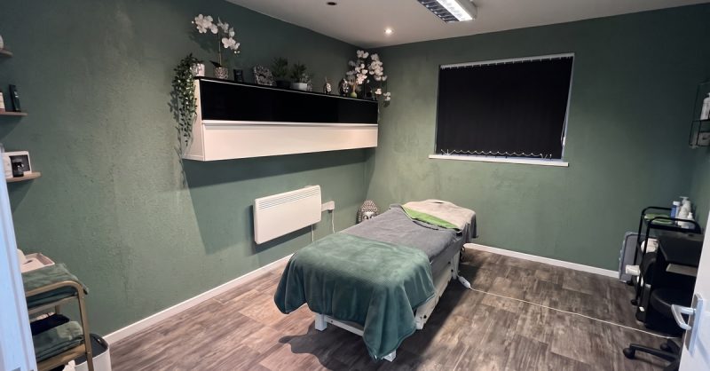 30 or 60 Minute Women's Massage at Nikki-Leigh Studio (2)