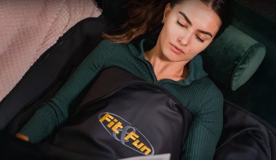 Infrarødt saunatæppe fra Fit & Fun i Holbæk - oplev wellness hjemme