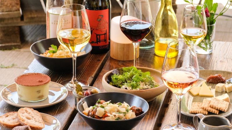 Menu med 3 valgfrie retter hos Vinøs A/S på Amager