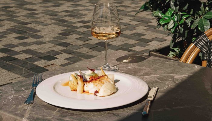 Autentisk spansk restaurantoplevelse - spis tapas og paella - hos byens ældste spanske restaurant
