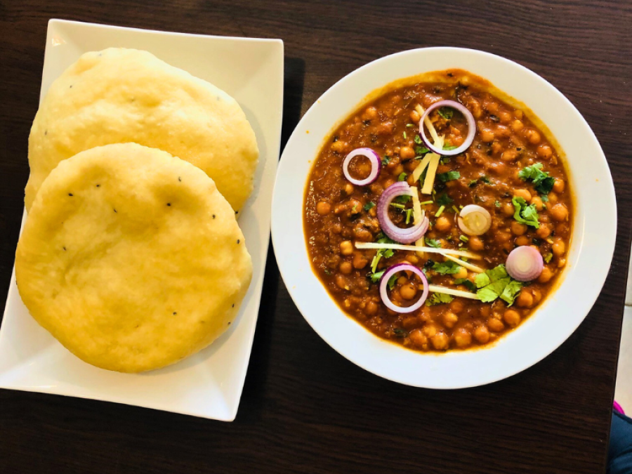 Spar 10% i aften: Oplev Mr. Bittu – en indisk restaurant, der kombinerer traditionel indisk gæstfrihed med afslappede omgivelser. Book hér og få rabat på hele regningen!