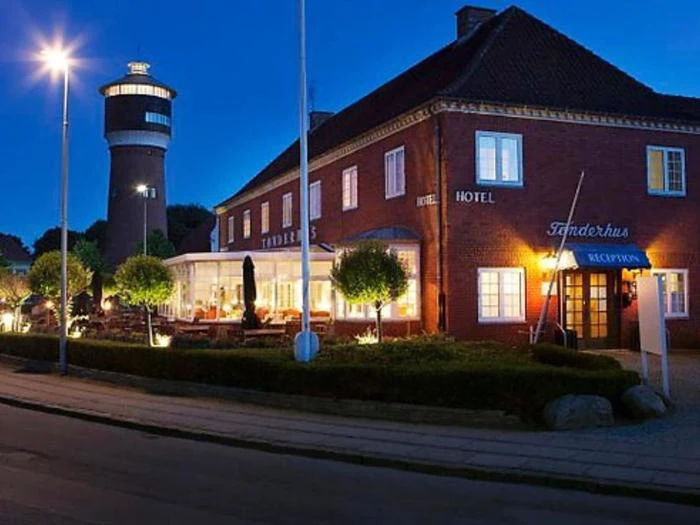 Gastronomiophold for 2 på Birksø Hotels Tønderhus - inkl. 5-retters middag