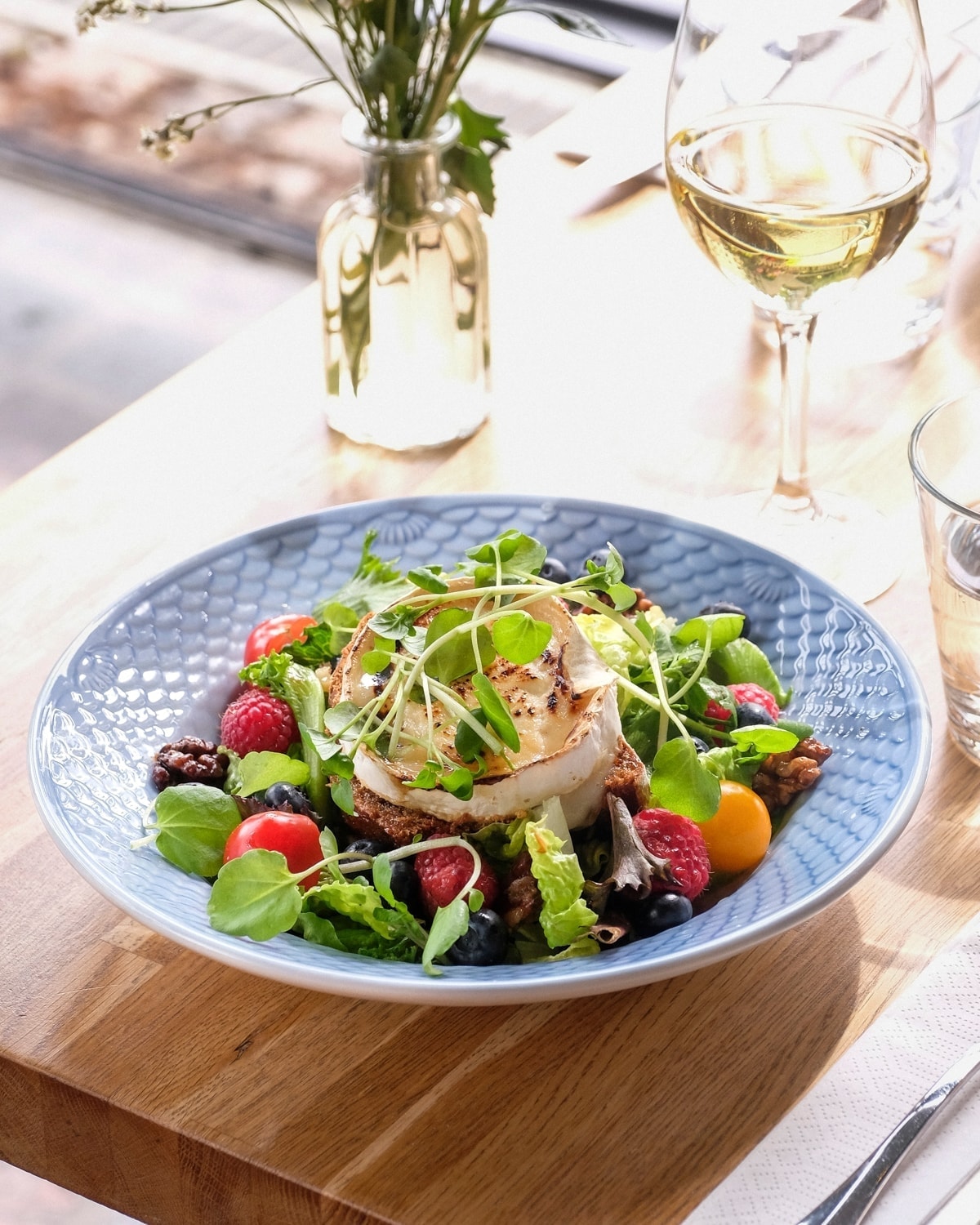 Nyd en valgfri 3-retters menu hos FRB Rådhuskælder!