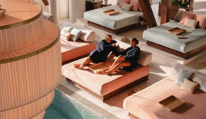 Superiorværelse ophold med pool club (nyrenoveret) & middag på Marienlyst Strandhotel