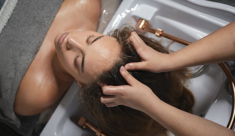 Hovedbundsbehandling hos Clinique Colette i Charlottenlund