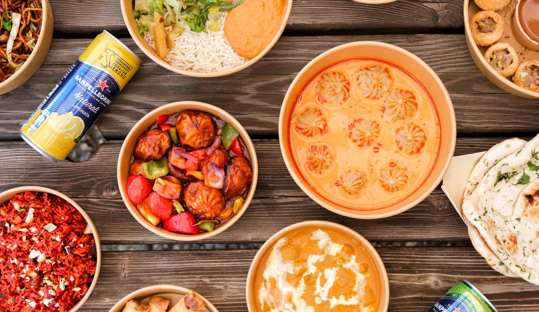 Nyd Nepalesisk Streetfood - Valgfri Forret & Hovedret!
