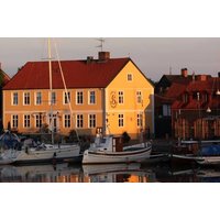 Overnatning med morgenbuffet og 2-retters menu hos Åhus Gästgivaregård