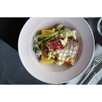 Deal på Ophold med 2-retters menu på First hotel Dragonen i Västerbotten