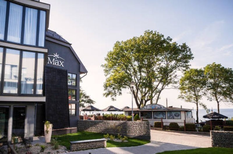 Ophold med morgenmad og wellness på Max Health Resort SPA