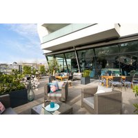 Ophold med 2-retters menu og vin på elaya hotel kleve