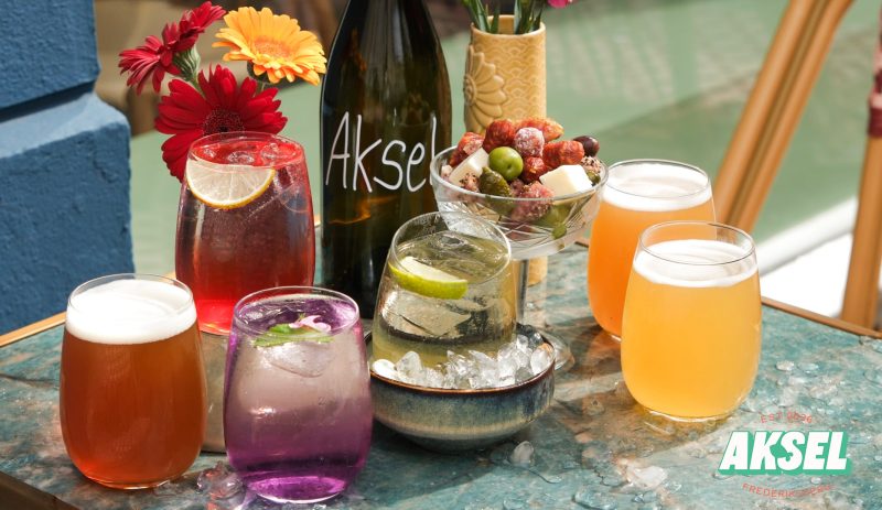 Deal på Halv pris på 3 drinks, 3 fadøl eller tapas hos Aksel