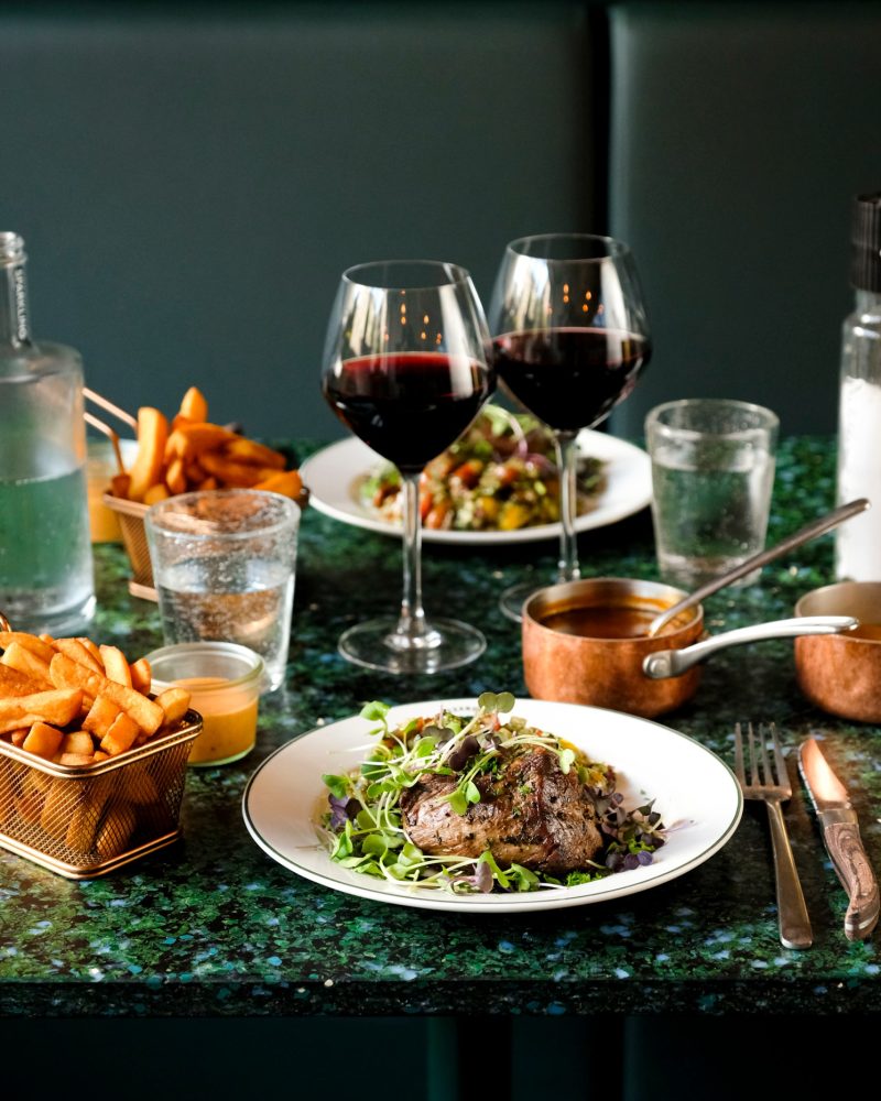 Steak & Fries hos Alexanders Bistro i Carlsberg Byen