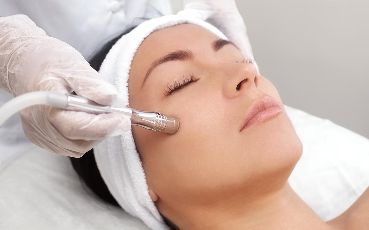 Behandling med retinolpeeling