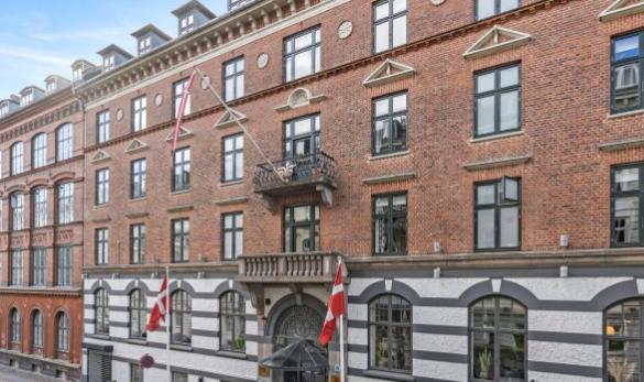 Ophold i Kbh med morgenmad og vin