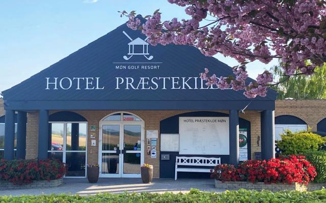  Ophold med 3-retters - til 2 personer