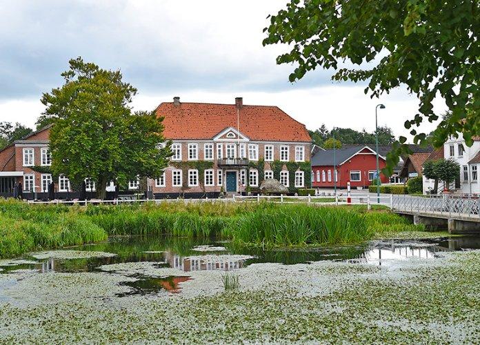 Kroophold med 4-retters middag 