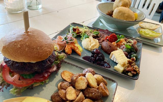 Fisk og fritter, tapas eller burger
