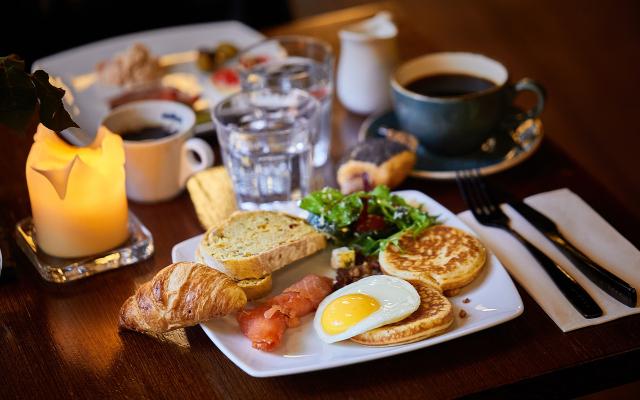 Brunch og drikkevarer ad libitum