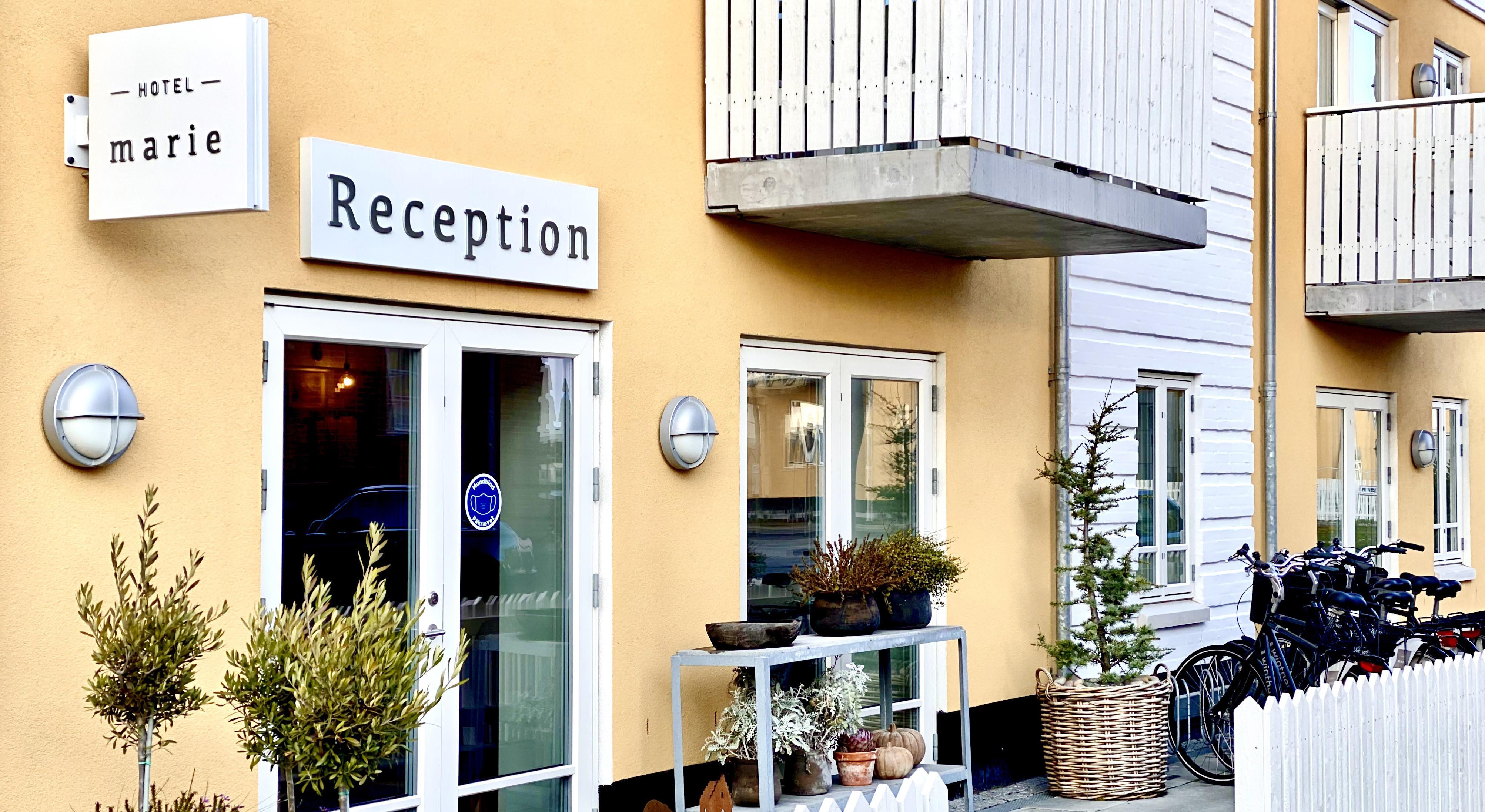 Deal på Hotelophold med 3-retters og vin