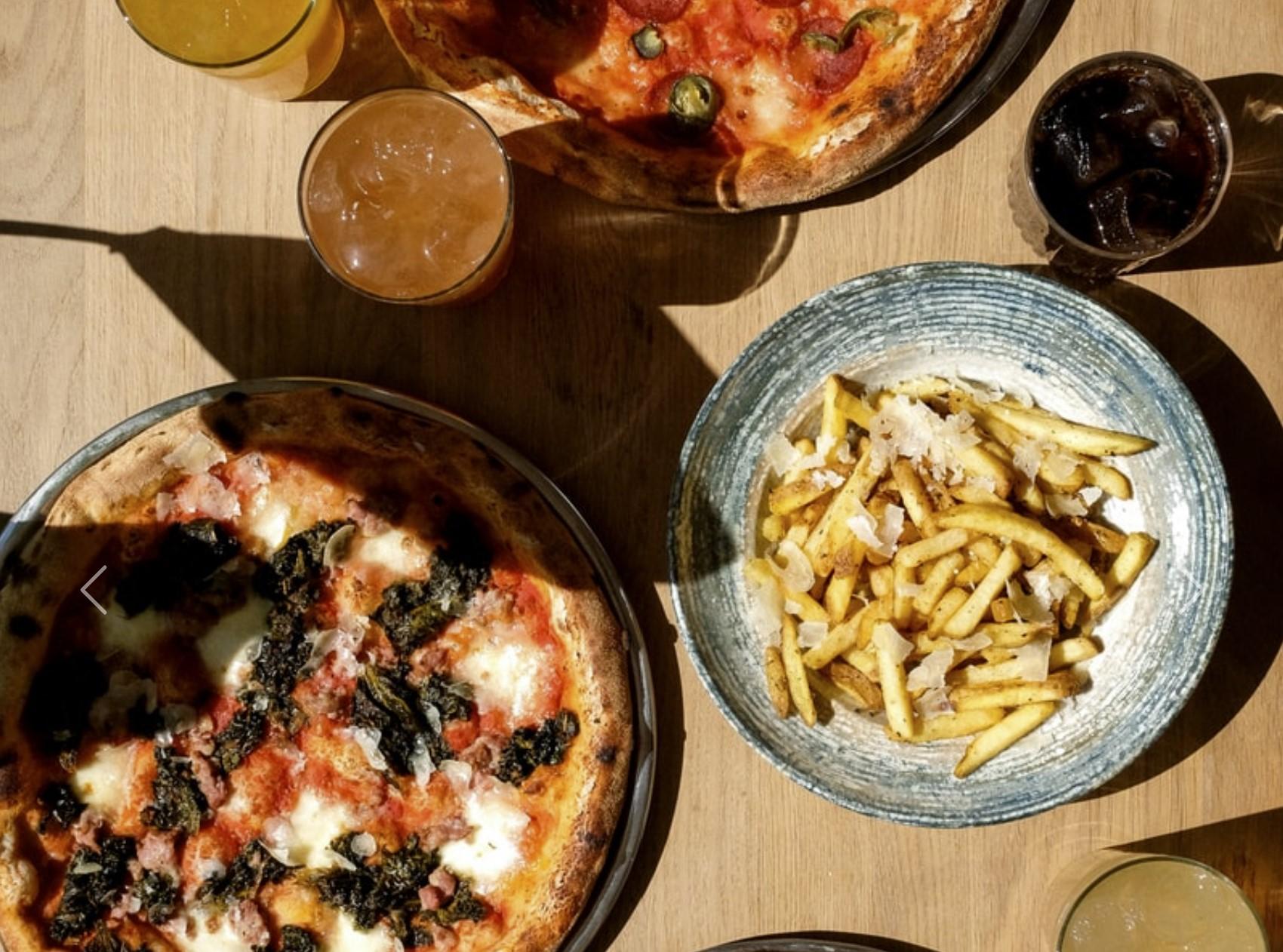 Pizza + trøffelfritter + cocktail