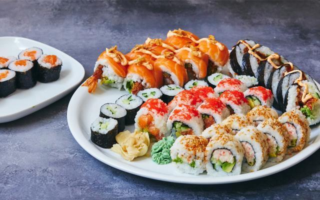 Hent en menu med 40 stykker sushi