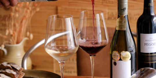Tapas og vin hos Vinum Historia