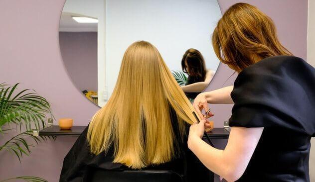 Klipning, balayage, hairbotox el. toning