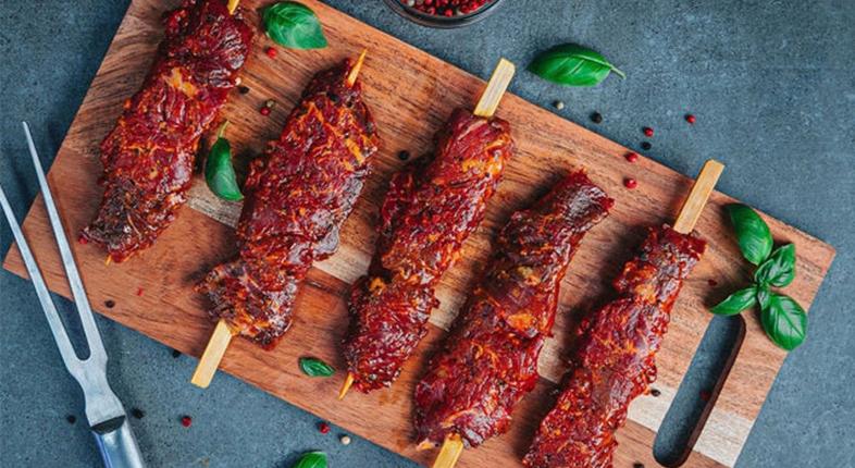 Grillpakke med bøffer, spyd og oksepølser