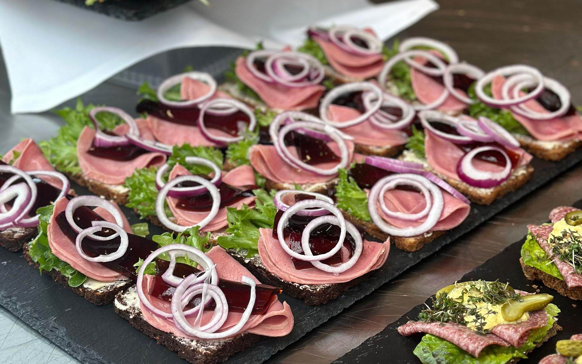 Smørrebrød ad libitum
