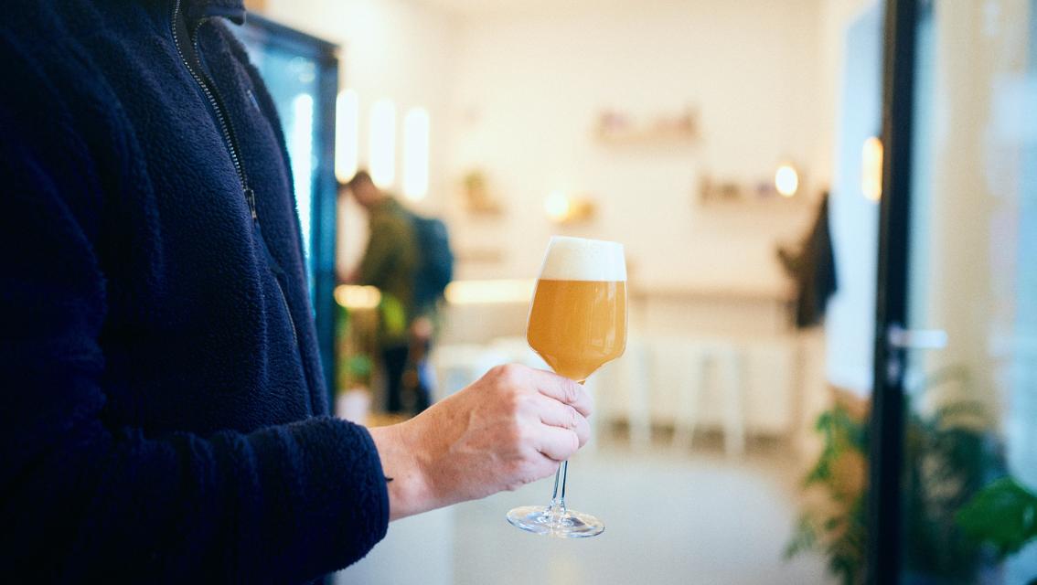 2 valgfrie, store tappede øl hos Ølmand