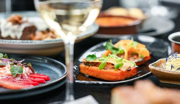 Bestseller: Spis på brasseriet på Bella Sky