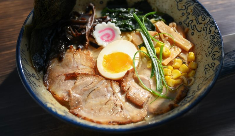 Frokostbowl hos Ishii Ramen på Østerbro - Smag på det bedste