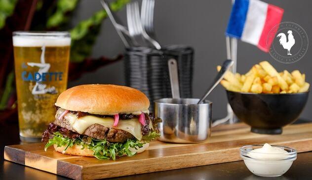 Deal på Bestseller: Burger + fritter hos Cocorico